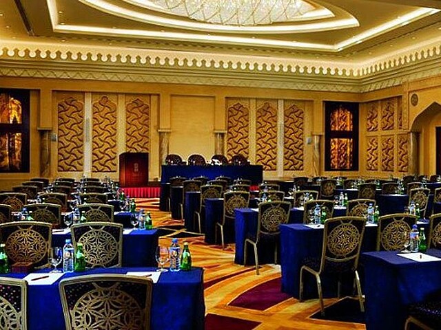شارق ویلیج اند اسپا