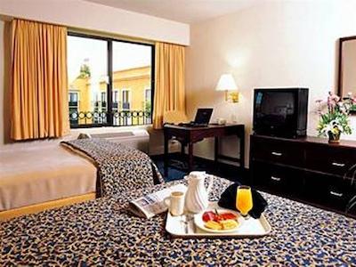 فیستا این کرتارو