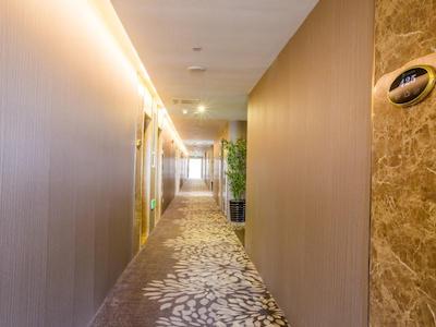 گرینتری این نانتونگ هویدا اسکوار یوجیانگ راد اکسپرز هتل