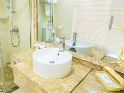 گرینتری این نانتونگ هویدا اسکوار یوجیانگ راد اکسپرز هتل