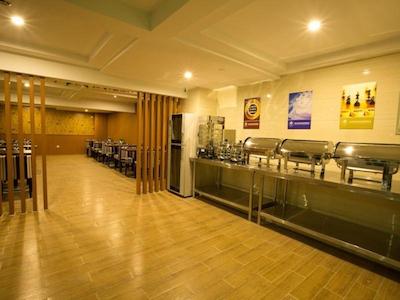 گرینتری این نانتونگ هویدا اسکوار یوجیانگ راد اکسپرز هتل