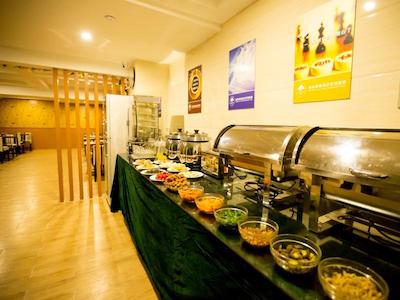 گرینتری این نانتونگ هویدا اسکوار یوجیانگ راد اکسپرز هتل