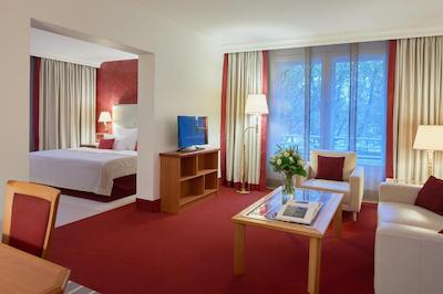 درینت هتل درتموند ان دن وستفالنهالن