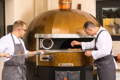 د پاندئون ایکنیک رم هتل اوتگراف کالکشن