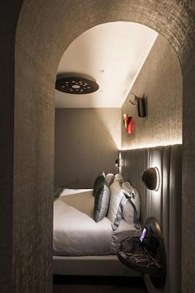 د پاندئون ایکنیک رم هتل اوتگراف کالکشن