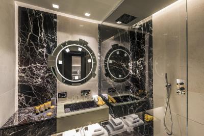 د پاندئون ایکنیک رم هتل اوتگراف کالکشن