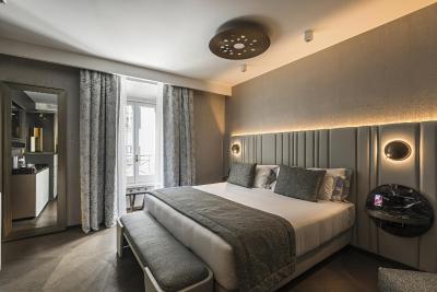 د پاندئون ایکنیک رم هتل اوتگراف کالکشن