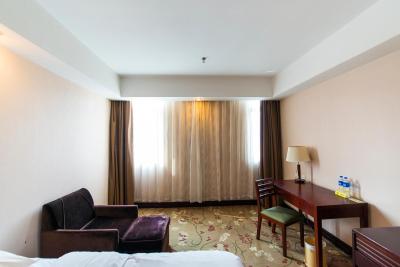 وینا 3 بست هتل شانگهای اکسپو سانلین