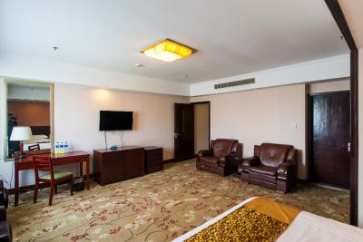 وینا 3 بست هتل شانگهای اکسپو سانلین