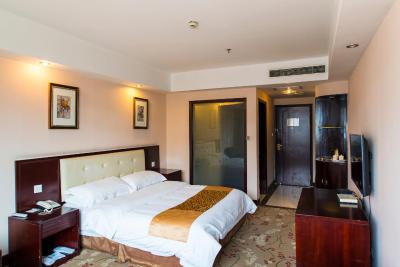 وینا 3 بست هتل شانگهای اکسپو سانلین