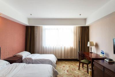 وینا 3 بست هتل شانگهای اکسپو سانلین