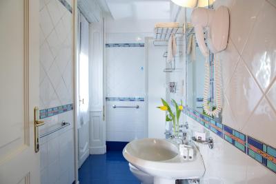 بست وسترن استرید