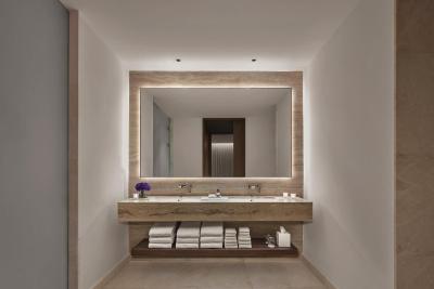 د ابو ظبی ادیشن