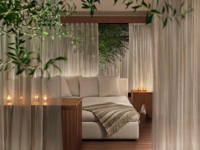 د ابو ظبی ادیشن