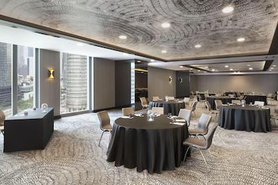 و کوالا لومپور