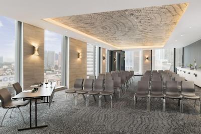 و کوالا لومپور