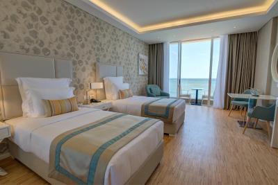 لانکاستر ادن ب