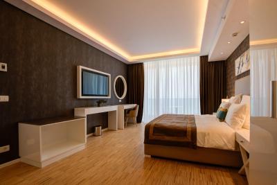 لانکاستر ادن ب