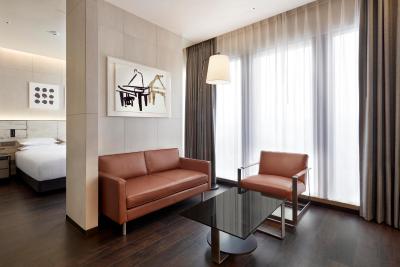 فور پوینتز بای شراتون اسئوول گاننام