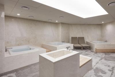 فور پوینتز بای شراتون اسئوول گاننام