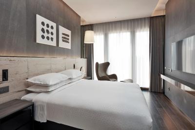 فور پوینتز بای شراتون اسئوول گاننام