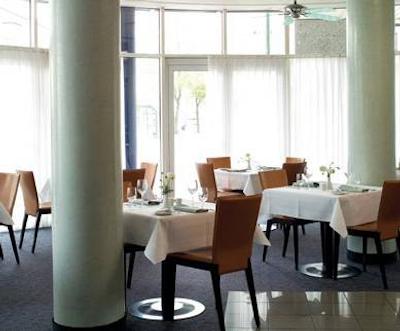 درمرو هتل دساو-رساو