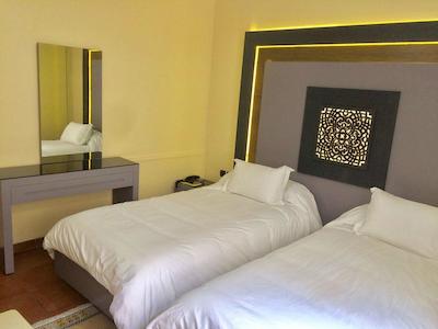 هتل باب مانسور