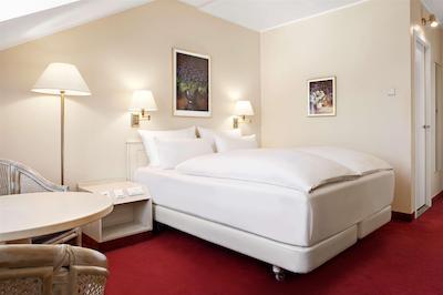 هتل نه ماگدبورگ