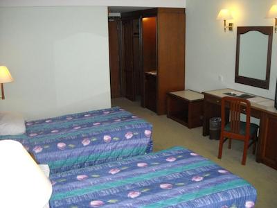 هریتاج هتل کامرن هایلاندز