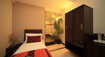 د سنتورین هتل