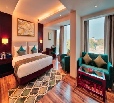 گلدن تولیپ اسنشیال جیپور