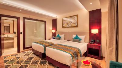 گلدن تولیپ اسنشیال جیپور