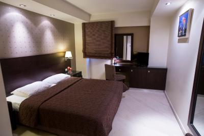 د تباکسو هتل