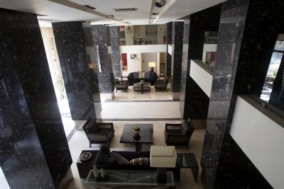 د تباکسو هتل