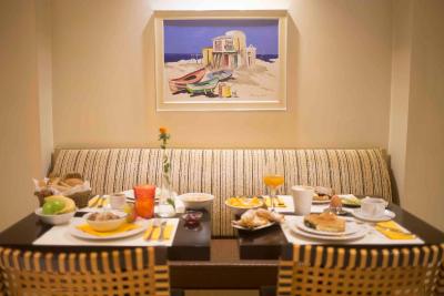 د تباکسو هتل