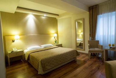 د تباکسو هتل