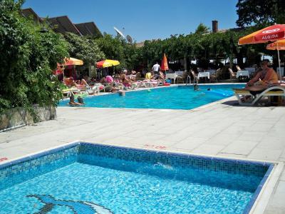 لدا بیچ هتل