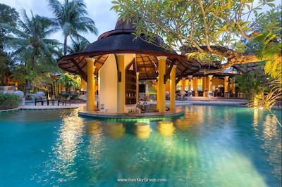 فرانت ویلیج اند د ویلیج ریزورت اند سپا