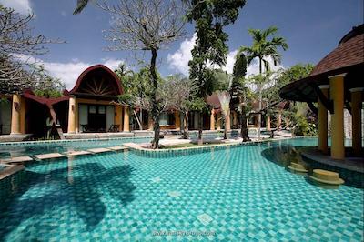 فرانت ویلیج اند د ویلیج ریزورت اند سپا