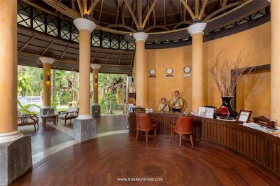 فرانت ویلیج اند د ویلیج ریزورت اند سپا