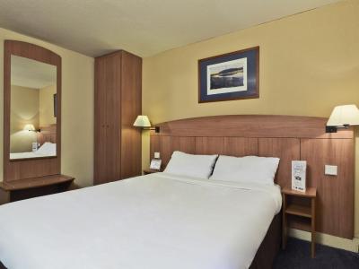 کیریاد ویلنوو لا گارن