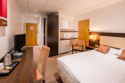 بست وسترن هتل جنا