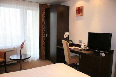 بست وسترن هتل جنا