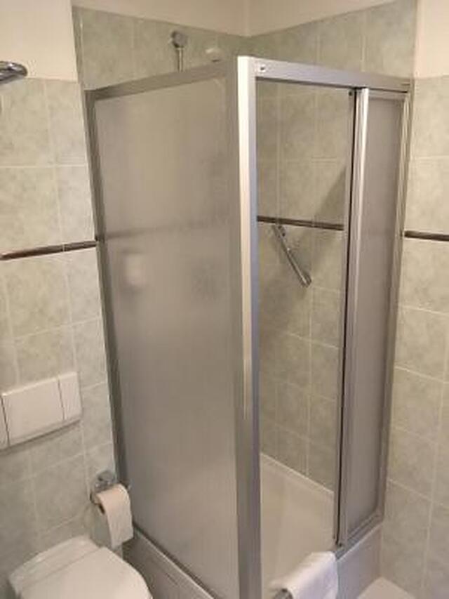 هتل سچی پراها