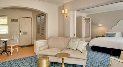 پرتیا هتل کاپ تون موبر