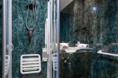 اورستارز تسانا