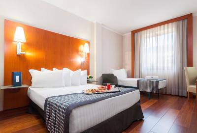 اورستارز تسانا