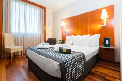 اورستارز تسانا