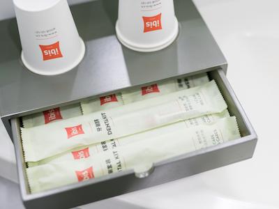 ایبیز هانگزهو وست لاک قینگچون راد هتل