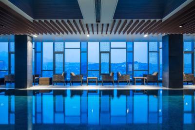 نوتل امباسادر اسئوول دنگدامون هتل اند رسیدنسز